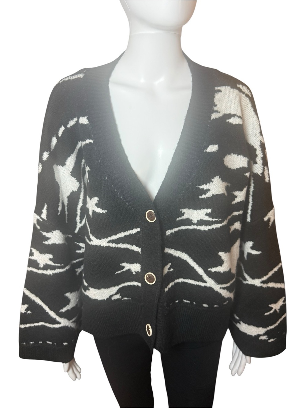 POL Black & White Abstract Stars Cropped Cardigan Sweater Size Small